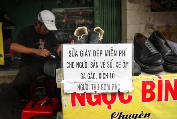 Sài Gòn - Những chuyện nhỏ mà lay động lòng người 1