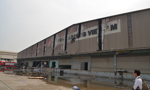 Hà Nội: 10.000 m2 xưởng trong KCN thành đống tro tàn - 17