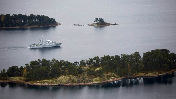 tàu lạ, tàu ngầm, Baltic