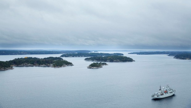 tàu lạ, tàu ngầm, Baltic