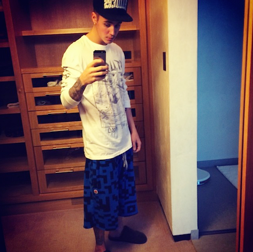 justin-bieber-worst-outfits-11-1612-1415