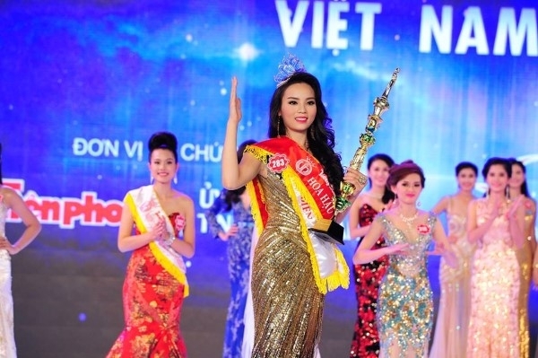 Kỳ Duyên vừa đăng quang Hoa hậu Việt Nam 2014 đã nhận nhiều lời chê bai thậm tệ