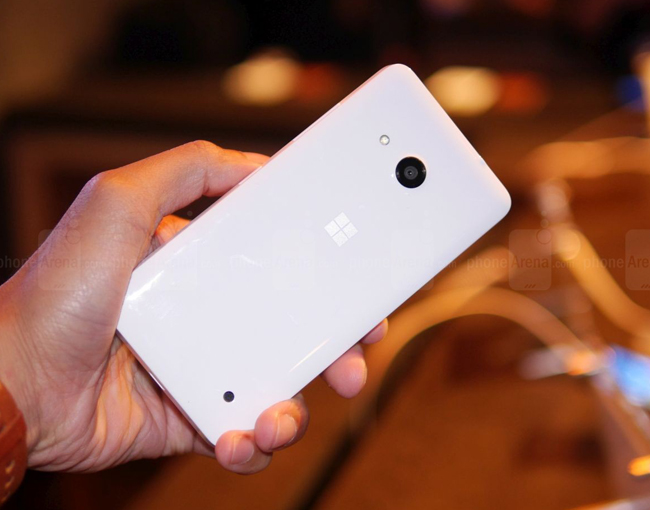 tren tay smartphone gia re lumia 550 hinh anh 6