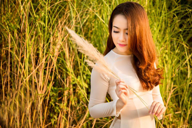 hot girl lao bi nham tuong gai viet khi mac ao dai hinh anh 2