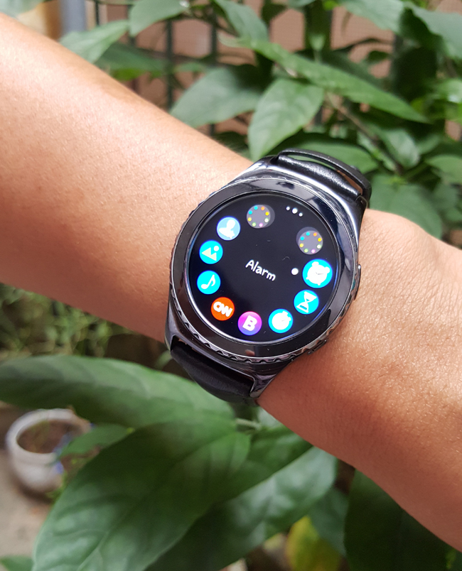 tren tay smartwatch gear s2 classic chong nuoc hinh anh 17