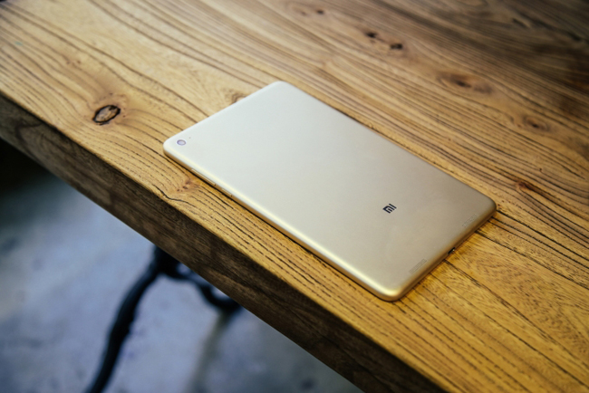 ngam tablet xiaomi mi pad 2 thiet ke dep, gia 4,5 trieu dong hinh anh 1