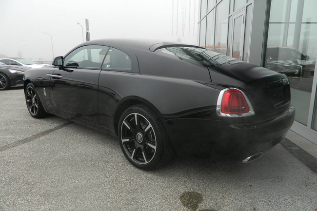 ngay ngat rolls-royce wraith carbon fiber mau den mo moi hinh anh 5