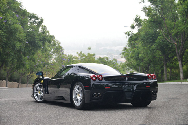 ngam ferrari enzo den bong gia 75,9 ty dong hinh anh 2