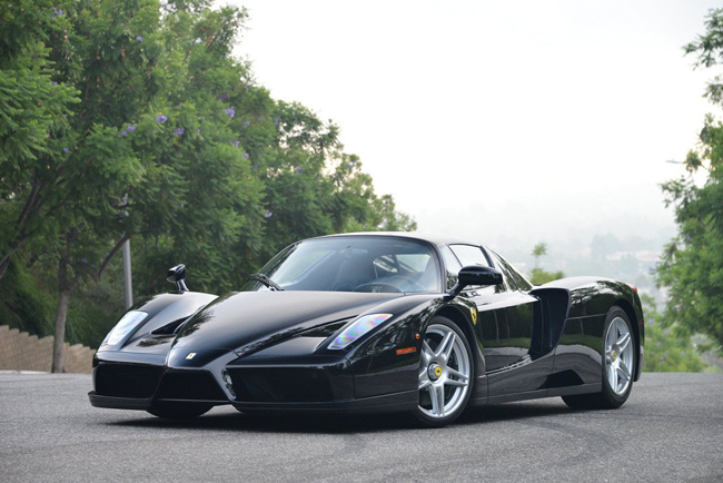 ngam ferrari enzo den bong gia 75,9 ty dong hinh anh 1