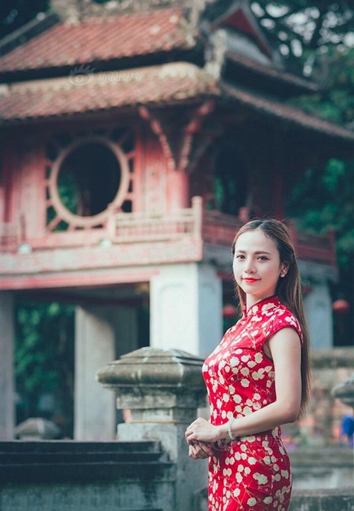Cô gái Việt bỏ nghề Y, sang TQ làm người mẫu
