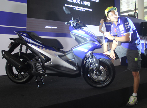 Ảnh thực tế Yamaha NouvoNVX 2017 tại Việt Nam