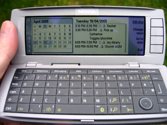 "Hoài cổ" những mẫu điện thoại bàn phím QWERTY lừng danh của Nokia