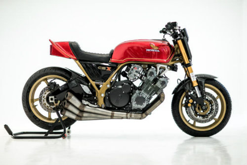  Ver el Honda CBX personalizado de Yamaha Fazer