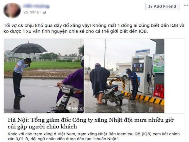 Dân mạng ”phát sốt” với hình ảnh TGĐ trạm xăng dầu cúi đầu chào khách