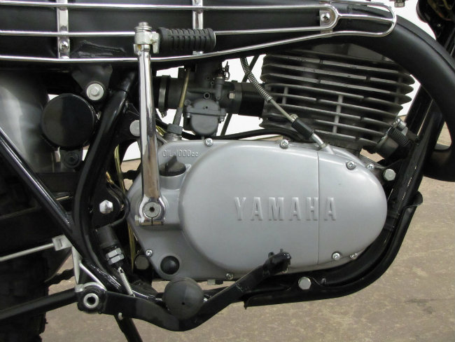 ngam yamaha dt-1 ra mat vao nam mau than 1968 dang nho hinh anh 18