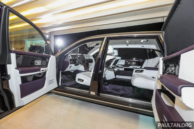 Trình làng limousine mới của Tổng thống Putin