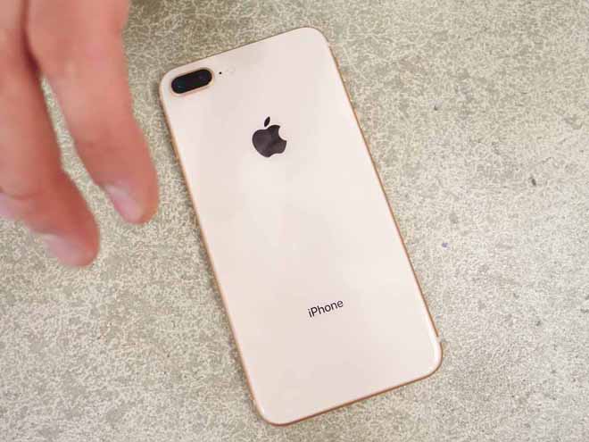 iPhone 8 Plus đầu tiên đã về Việt Nam đây là những hình ảnh cho thấy nó  đẹp sang chảnh thế nào