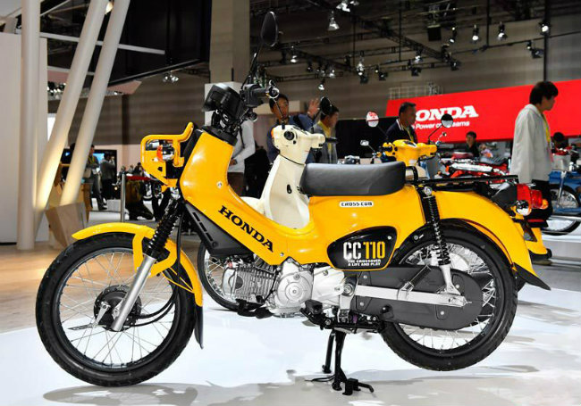 Huyền thoại Honda Super Cub được nâng cấp cho năm 2022