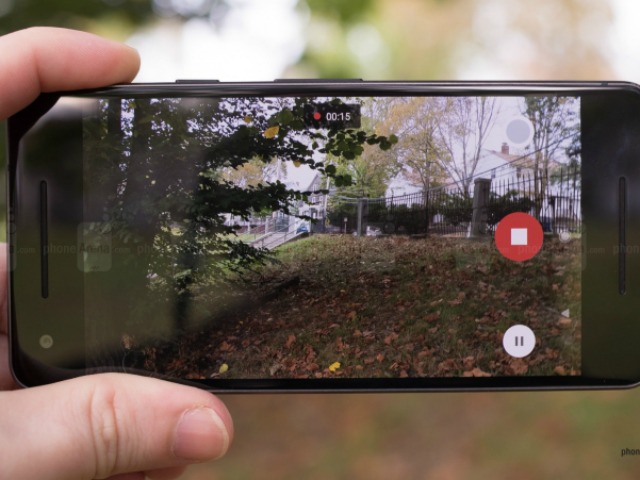 Google Pixel 2 XL gặp lỗi về âm thanh khi quay video