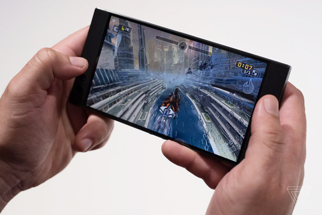 tren tay razer phone: smartphone ly tuong cho dan nghien game hinh anh 18