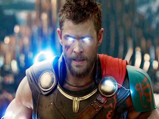 Điều gì khiến ”Thor: Ragnarok” trở thành siêu phẩm ăn khách nhất 2017?