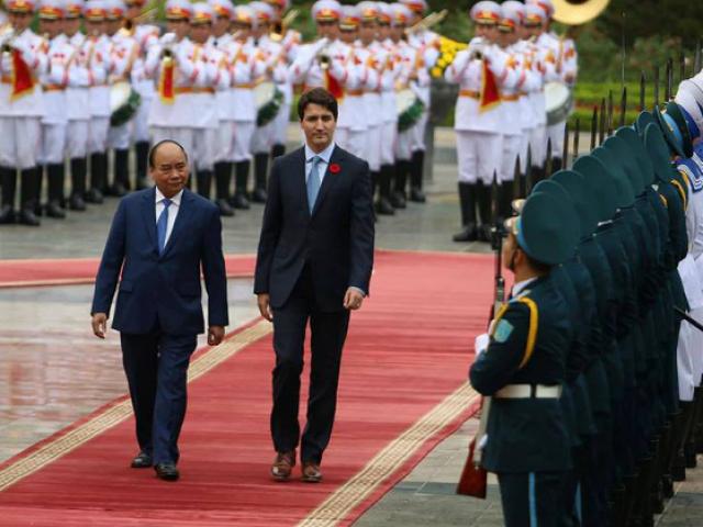 Cận cảnh lễ đón Thủ tướng Canada Justin Trudeau ở Phủ Chủ tịch