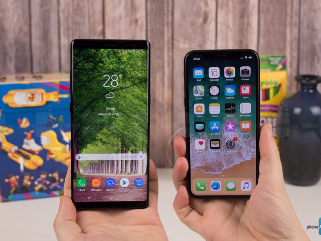 So sánh iPhone X với Galaxy Note 8: ”Cuộc chạm trán nảy lửa”