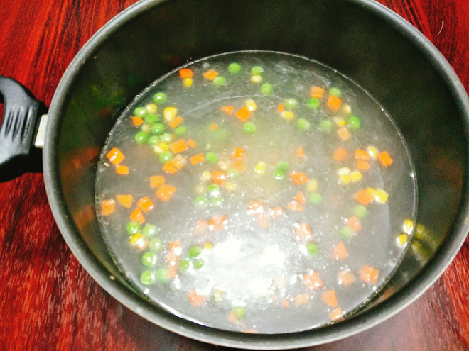 Bí quyết nấu nướng súp tôm rau quả siêu ngon mang đến buổi tiệc ấm êm đầu xuân năm mới.