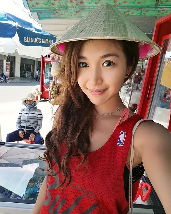 sieu vong 1 bi chi trich vi canh tuoi ruou len nguoi, quyen ru ong chu hinh anh 7