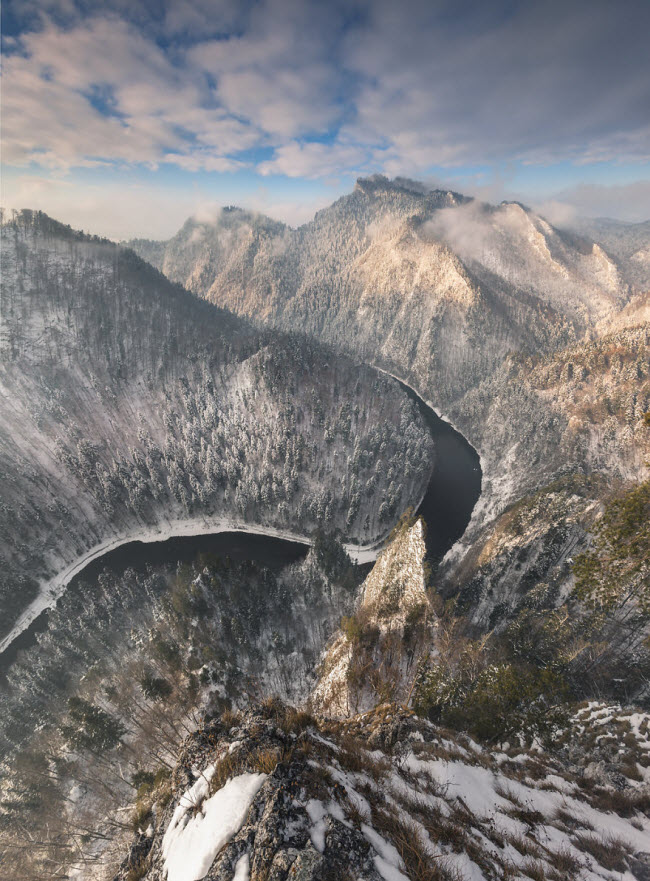 lac vao mua dong ky dieu tren nui o ba lan hinh anh 6