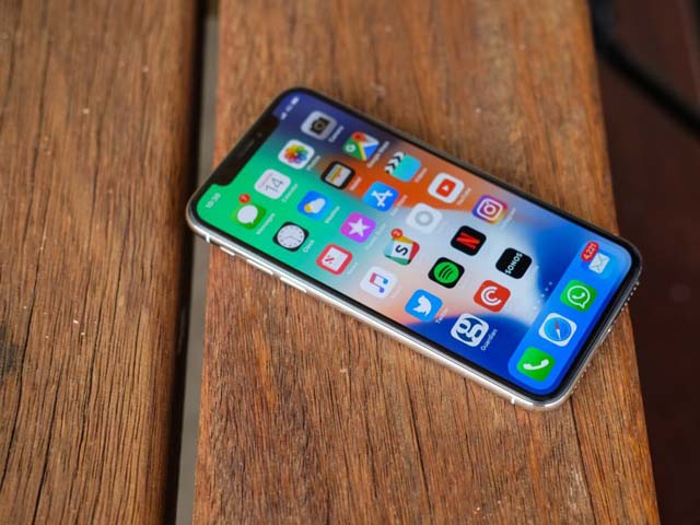 Doanh số iPhone X, 8/8 Plus vẫn ”xách dép” cho iPhone 6/6 Plus