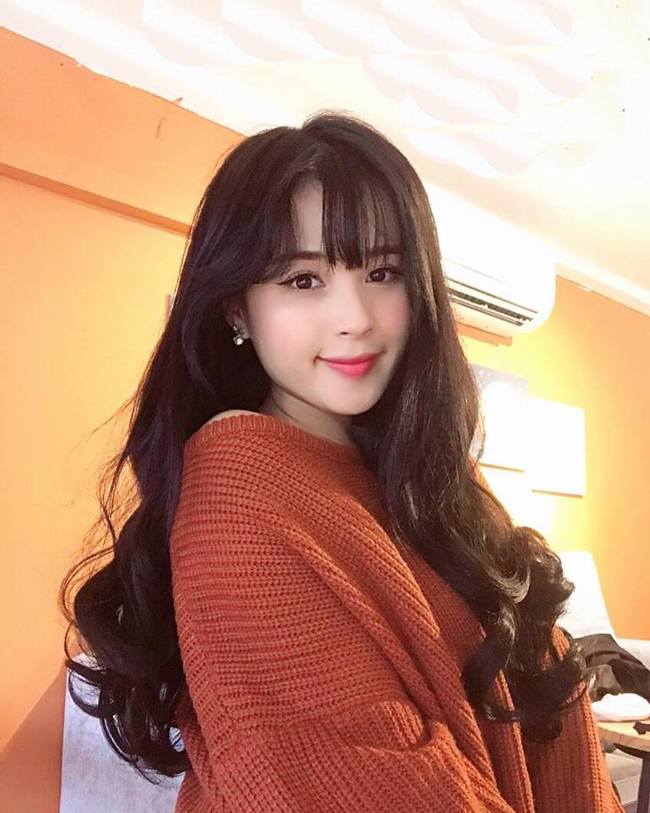 bat ngo ve ban gai cuc xinh cua cau thu dien trai nhat u23 viet nam hinh anh 19