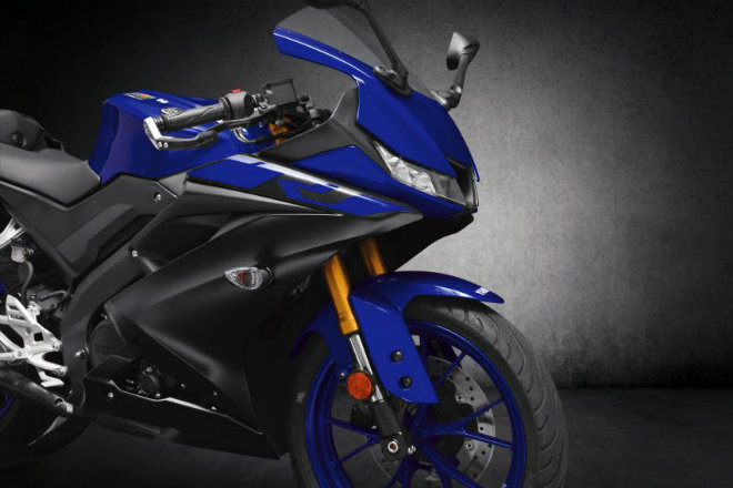 2019 Yamaha YZF-R125: Môtô nhỏ, giá mềm cực chất cho dân tập chơi