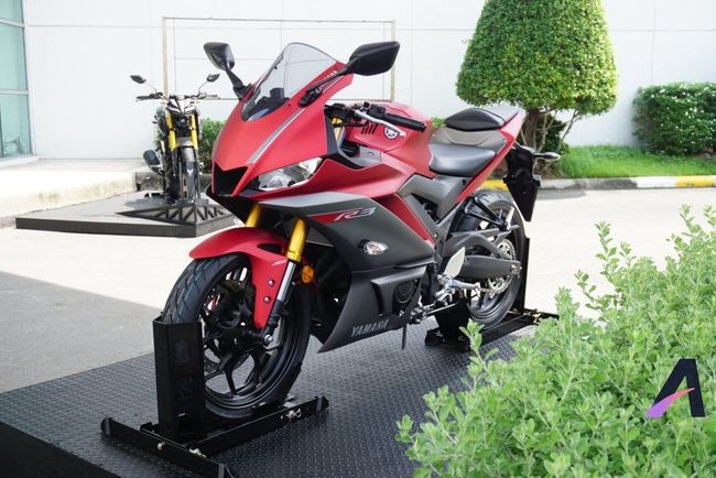 anh thuc te 2019 yamaha yzf-r3 sap ve thi truong viet nam hinh anh 1