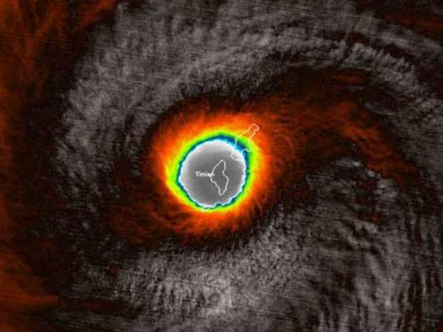 Những thống kê đáng sợ về siêu bão Yutu sắp đi vào Biển Đông