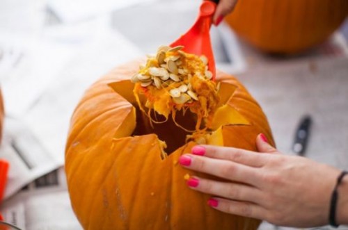 Vì sao ngày Halloween có biểu tượng là quả bí ngô?
