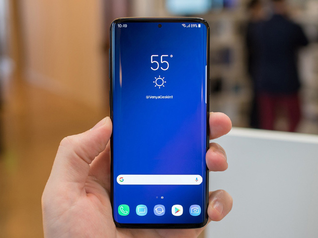 Galaxy S10 sẽ gây ”choáng” với camera ẩn dưới màn hình