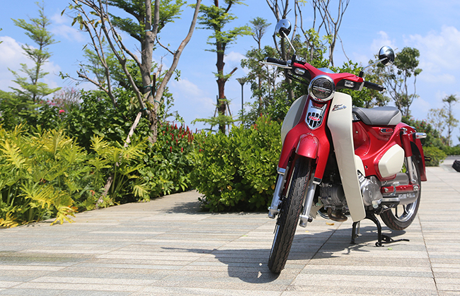 can canh honda super cub c125 – su tro lai cua mot huyen thoai hinh anh 3