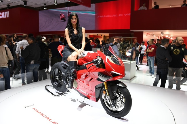 choang ngop 2019 ducati panigale v4r gia tien ty tai eicma 2018 hinh anh 11