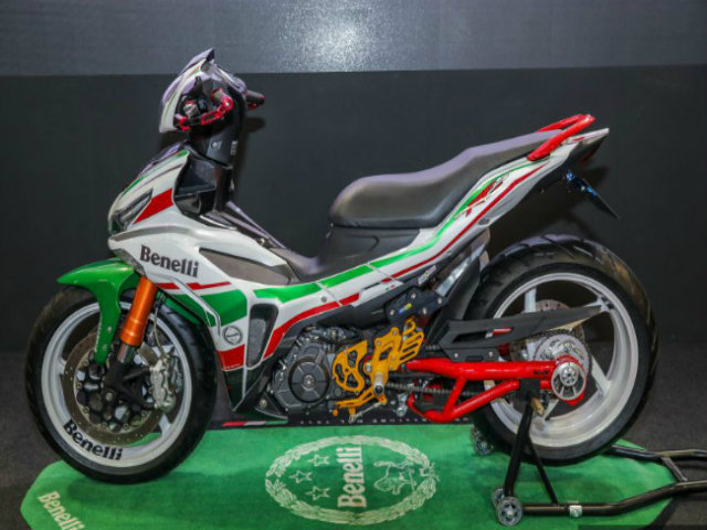 Ngắm Benelli RFS150iLE độ hàng khủng, vua côn tay Exciter choáng váng