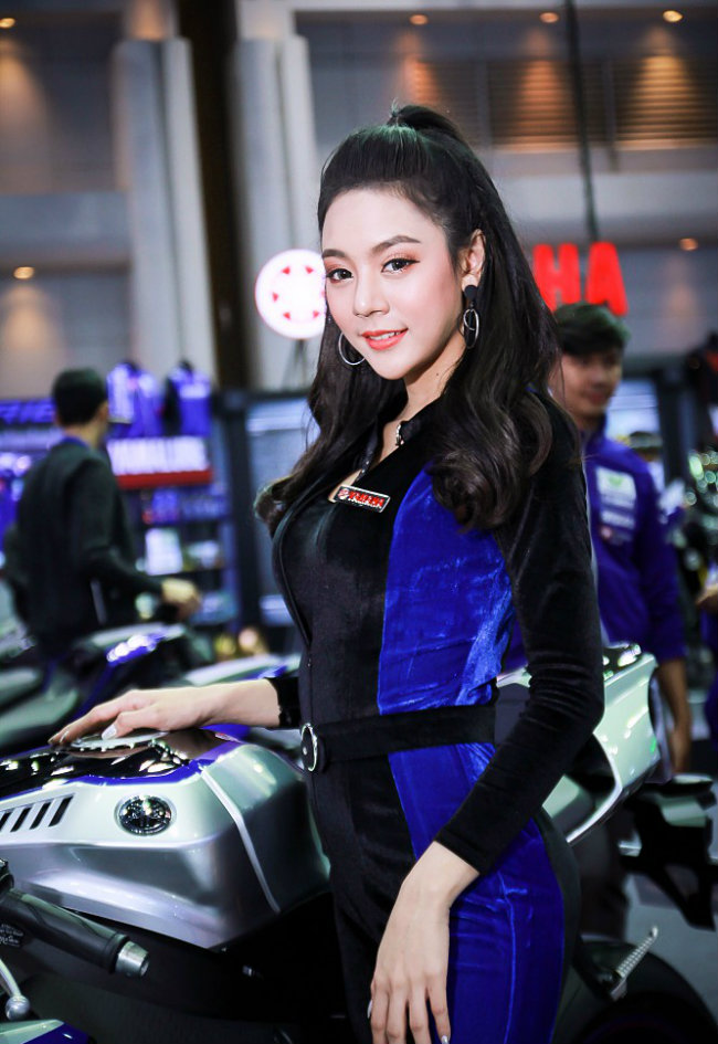 dung hinh truoc dan sieu mau qua nong, khuay dong moto expo 2018 hinh anh 20