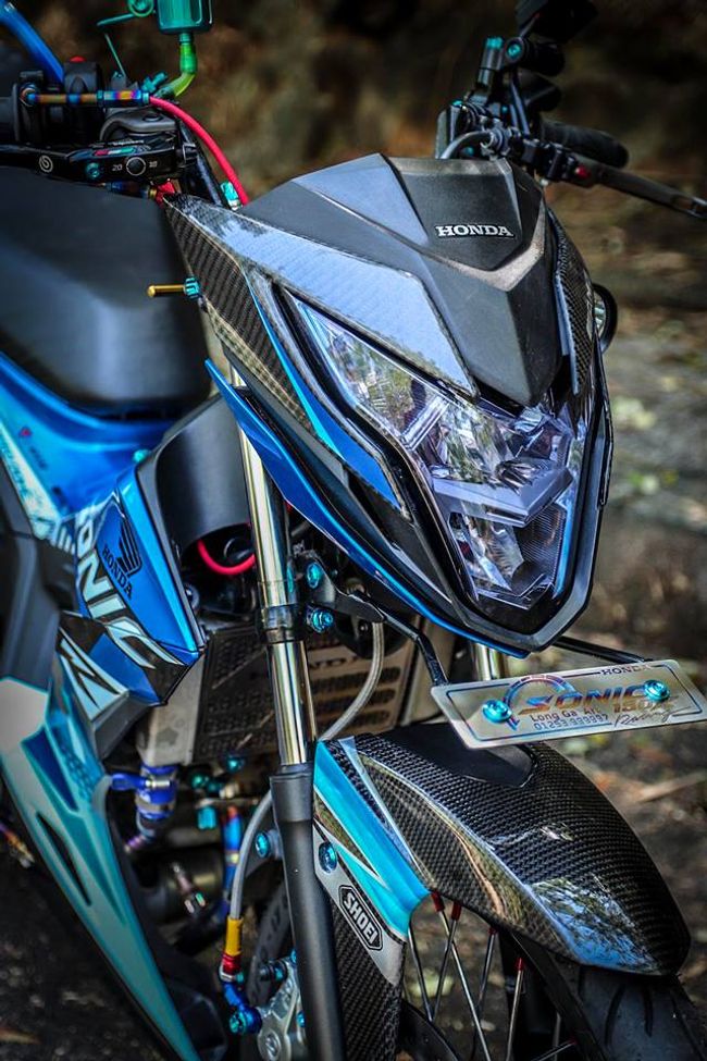 Biker Sài Gòn độ Honda Sonic 150R chất chơi với vành nan hoa Excel  Xe máy   Việt Giải Trí