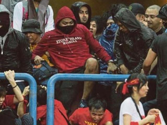 AFF Cup: Nhóm người Malaysia đánh CĐV Việt đến đổ máu năm 2014 là ai?