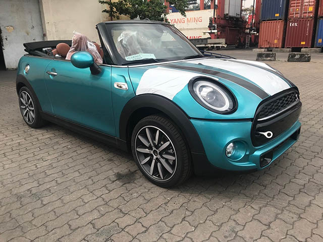 Hình ảnh Mini Cooper S 2019 bản mui trần vừa cập cảng Việt Nam