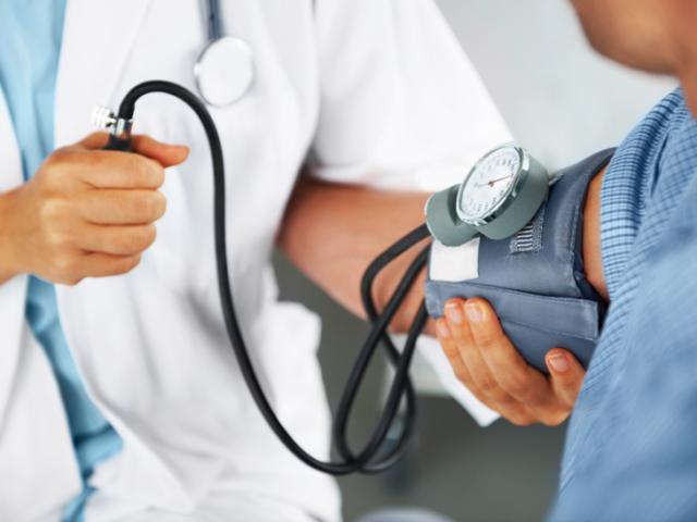 10 cách giảm huyết áp không cần dùng thuốc