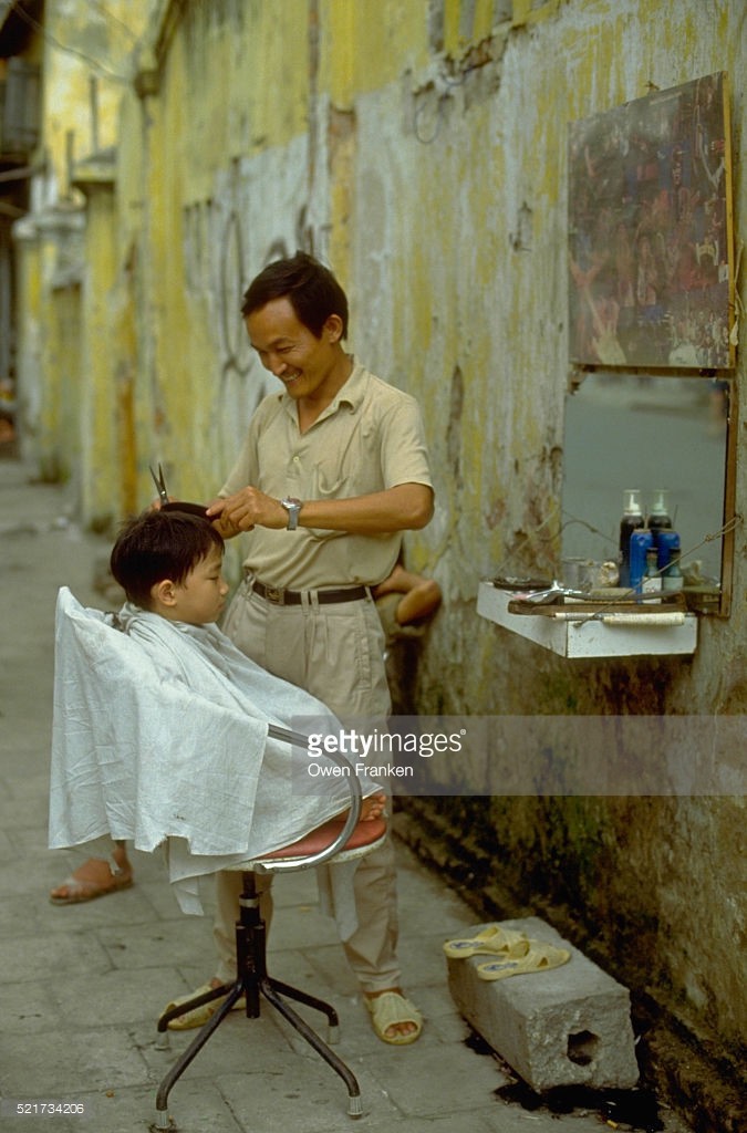 Cực độc vỉa hè Việt Nam thập niên 1990 trong ống kính Tây