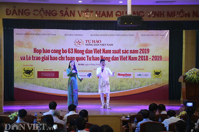 anh: toan canh le trao giai bao chi toan quoc thndvn 2018 - 2019 hinh anh 2