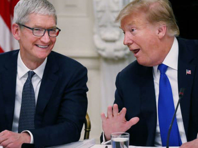 CEO Apple thân thiện với Tổng thống Mỹ, công ty được lợi gì?