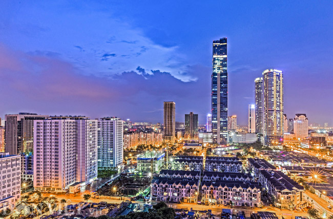 Khoảnh khắc 2 toà tháp cao nhất Sài Gòn vô tình lọt chung khung hình khiến  dân mạng thảng thốt Đẹp như cảnh trong phim Hollywood vậy