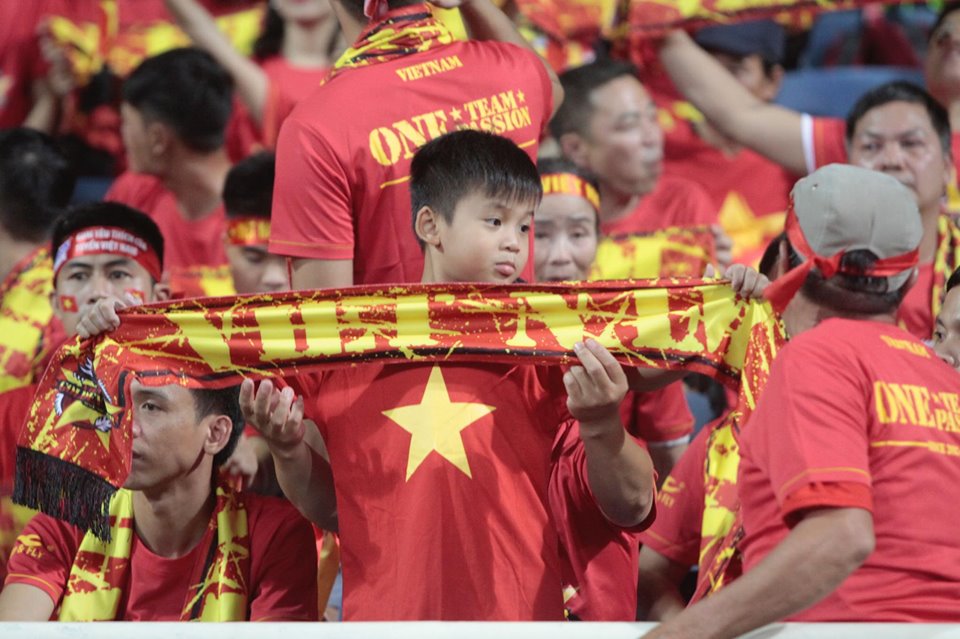 [truc tiep] dt viet nam vs dt malaysia (1-0): quang hai ghi ban hinh anh 33